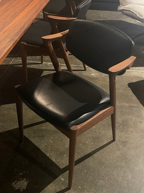 Great Dane Kai 42 Chair